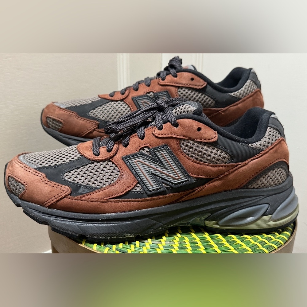 New Balance 2010 "Pecan Castlerock" - Size: US Men’s 11